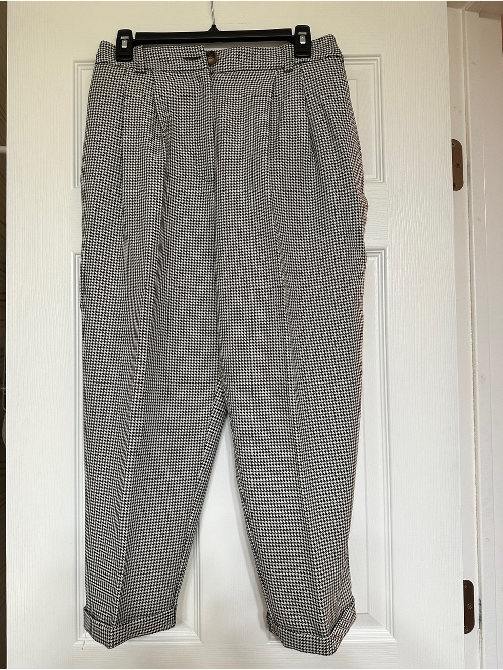 Women’s Black & White Houndstooth Pants